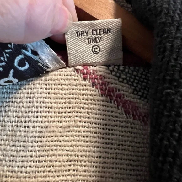 Vintage Flashback Tapestry Blazer Coat with snowflakes. Size M. Like new. - Picture 7 of 9